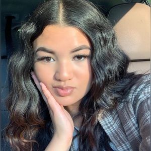 Meet your Posher, Miss Rayya :)